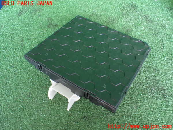 2UPJ-23136151]VW ゴルフ ヴァリアント(CDDFYV)コンピューター6 (BCMコントロール) 中古_m0002.jpg