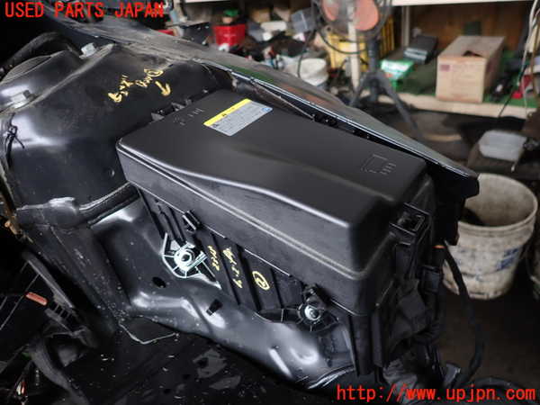 2UPJ-23136742]VW ゴルフ ヴァリアント(CDDFYV)ヒューズボックス2 【ジャンク品】 中古_m0001.jpg