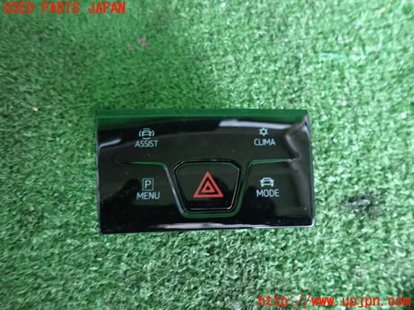 2UPJ-23136290]VW ゴルフ ヴァリアント(CDDFYV)ハザードスイッチ 中古_m0001.jpg