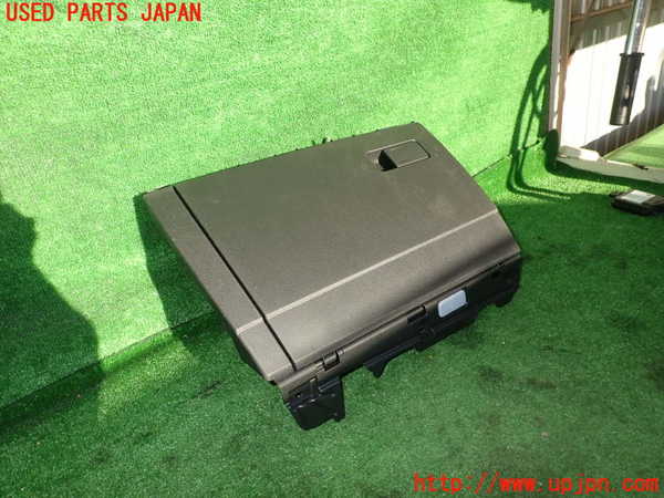 2UPJ-23137516]VW ゴルフ ヴァリアント(CDDFYV)グローブボックス1 中古_m0001.jpg