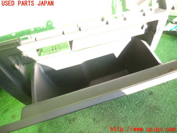 2UPJ-23137516]VW ゴルフ ヴァリアント(CDDFYV)グローブボックス1 中古_m0002.jpg