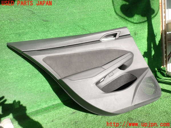 2UPJ-23131324]VW ゴルフ ヴァリアント(CDDFYV)左後ドア内張り 中古_m0001.jpg