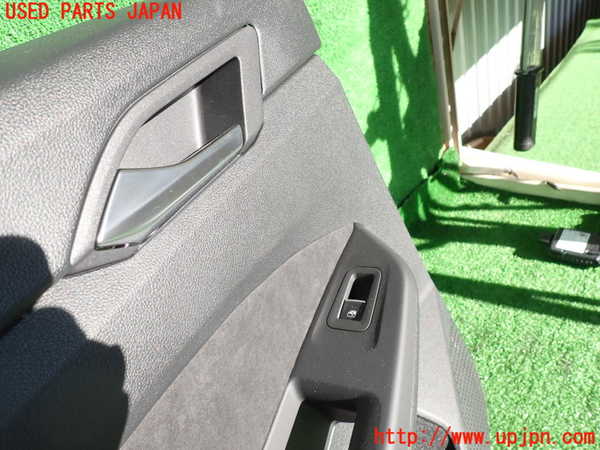 2UPJ-23131324]VW ゴルフ ヴァリアント(CDDFYV)左後ドア内張り 中古_m0002.jpg