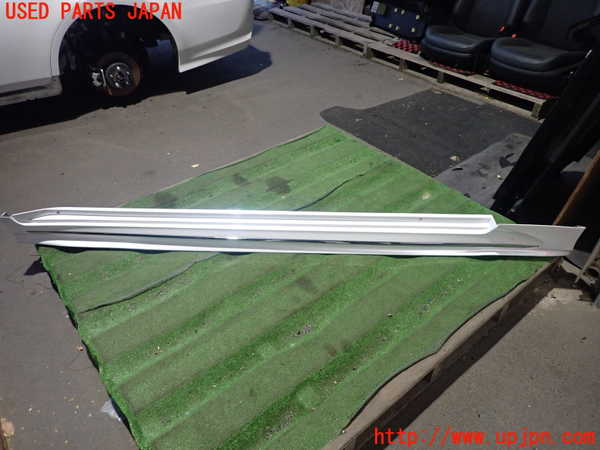 2UPJ-23141390]クラウン ハイブリッド(AZSH21)右サイドステップ 中古_m0001.jpg