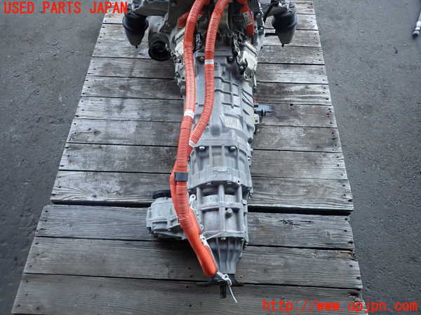 2UPJ-23143010]クラウン ハイブリッド(AZSH21)ミッション AT A25A-FXS 4WD 中古_m0002.jpg