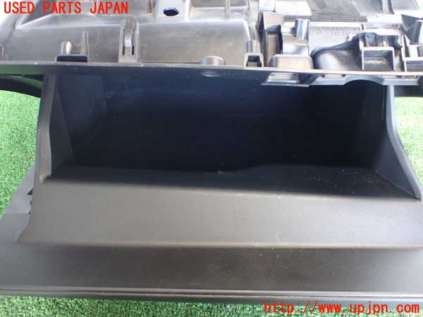 2UPJ-23147516]クラウン ハイブリッド(AZSH21)グローブボックス1 中古_m0004.jpg