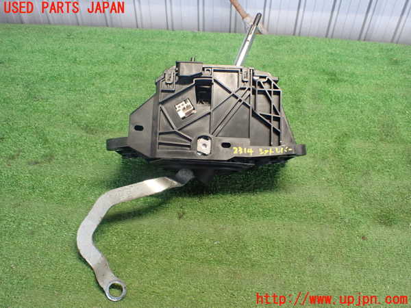 2UPJ-23147555]クラウン ハイブリッド(AZSH21)ATシフトレバー 中古_m0002.jpg