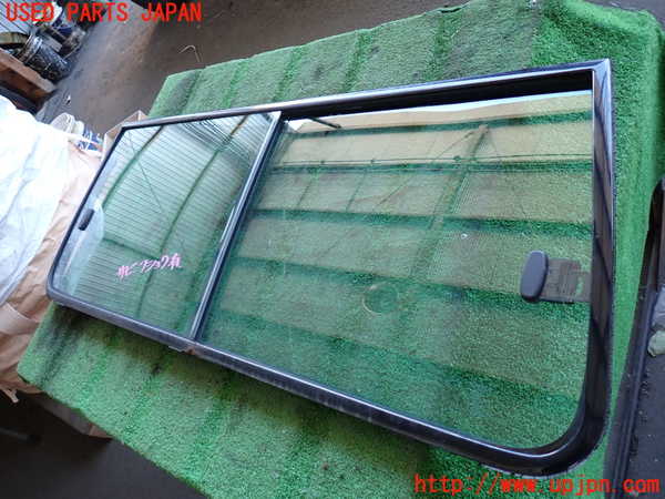 2UPJ-23151382]ランクル70系(BJ74V(改))左クォーターガラス 【ジャンク品】 (43R-00014) 中古_m0002.jpg