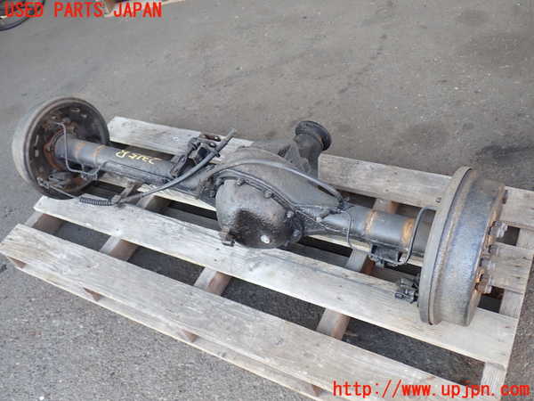 2UPJ-23154400]ランクル70系(BJ74V(改))リアデフホーシング 中古_m0004.jpg