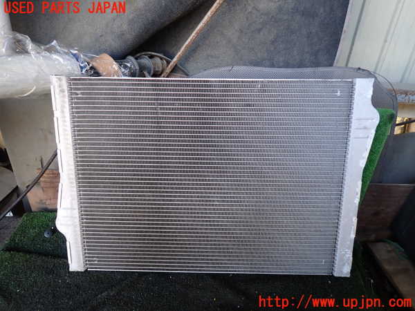 1UPJ-23192321]BMW X5(ZV30S E70)ラジエーター1 中古_m0002.jpg