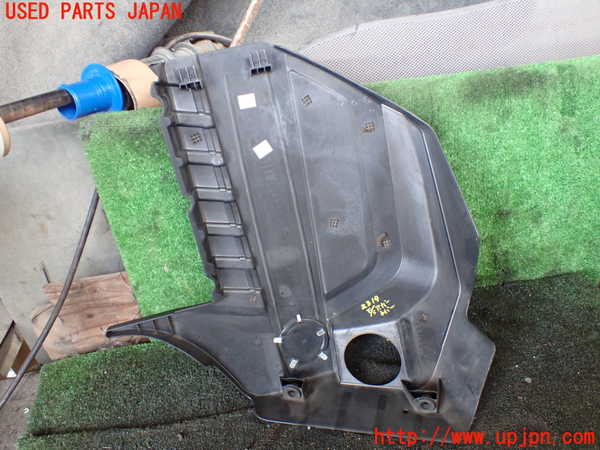 1UPJ-23192160]BMW X5(ZV30S E70)エンジンアッパーカバー 中古_m0003.jpg