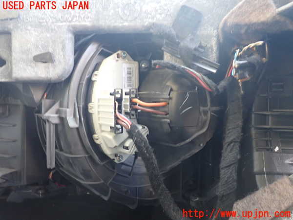 1UPJ-23196081]BMW X5(ZV30S E70)エバポレーター1 中古_m0003.jpg