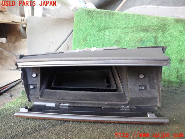 1UPJ-23197516]BMW X5(ZV30S E70)グローブボックス1 中古_m0001.jpg