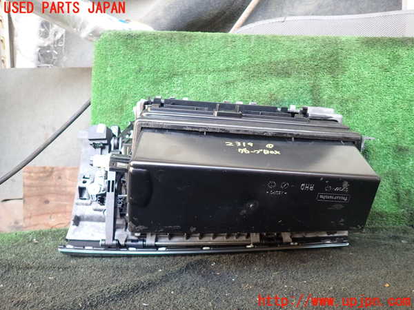 1UPJ-23197516]BMW X5(ZV30S E70)グローブボックス1 中古_m0003.jpg