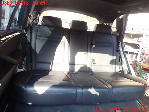 1UPJ-23197385]BMW X5(ZV30S E70)リアシート 中古_m0001.jpg