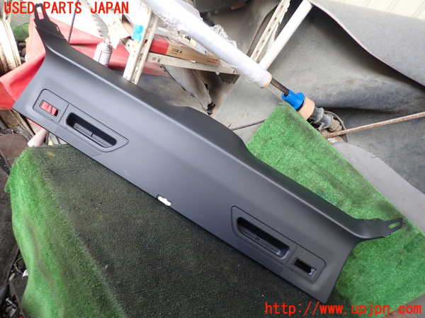 1UPJ-23191578]BMW X5(ZV30S E70)バックドア内張り 中古_m0001.jpg