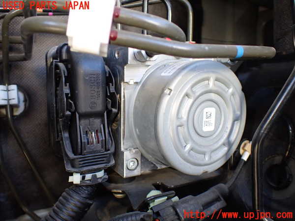 5UPJ-23204040]アウトランダー(GF8W)ABSアクチュエーター 中古_m0001.jpg