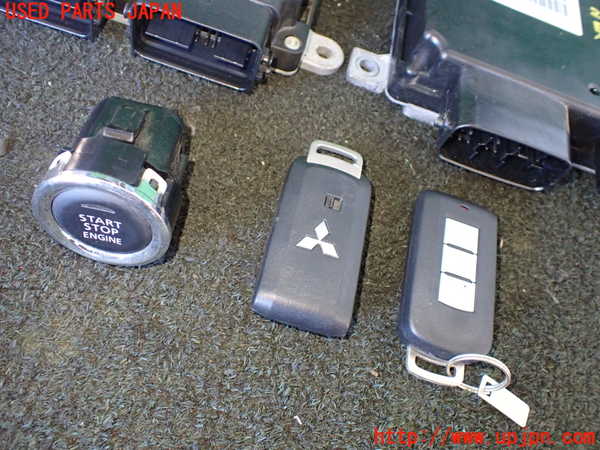 5UPJ-23206110]アウトランダー(GF8W)エンジンコンピューター 中古_m0004.jpg