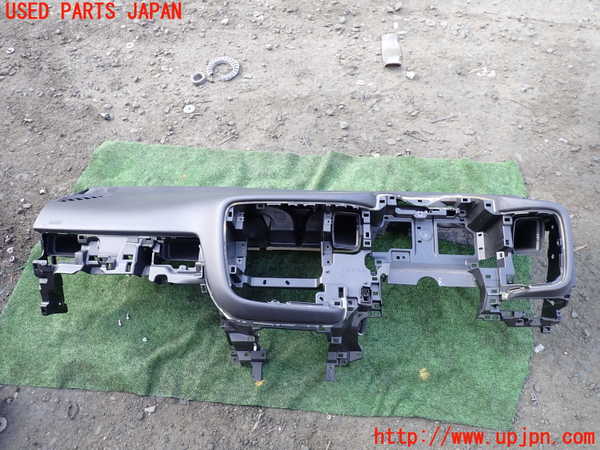 5UPJ-23207505]アウトランダー(GF8W)ダッシュボード 中古_m0001.jpg
