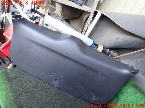 5UPJ-23201578]アウトランダー(GF8W)バックドア内張り 中古_m0001.jpg