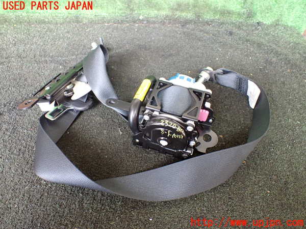 5UPJ-23207075]アウトランダー(GF8W)助手席シートベルト 中古_m0001.jpg
