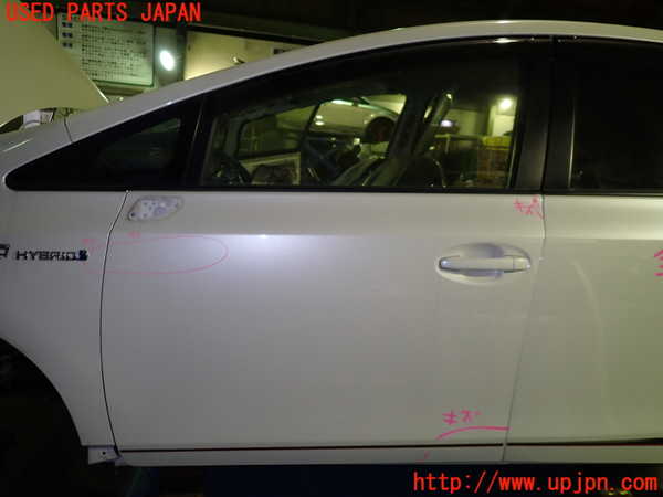 5UPJ-23211260]プリウスα(ZVW41W)左前ドア AGC M2H3 中古_m0001.jpg
