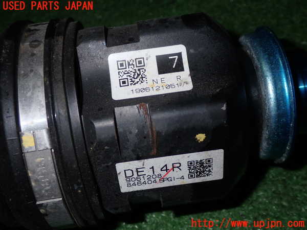 5UPJ-23214010]プリウスα(ZVW41W)右フロントドライブシャフト 中古_m0002.jpg