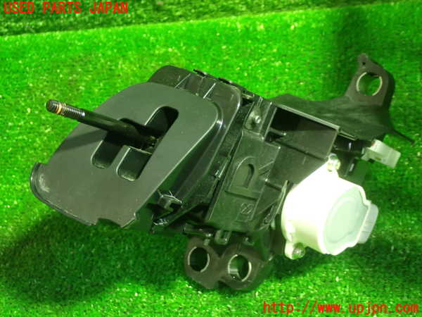 5UPJ-23217555]プリウスα(ZVW41W)ATシフトレバー 中古_m0001.jpg