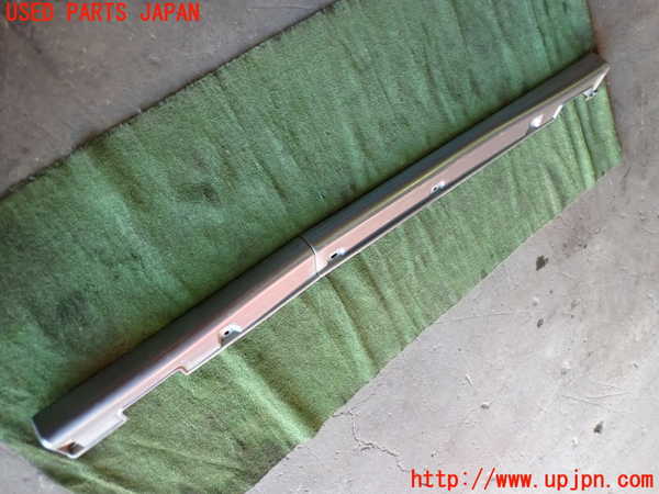 1UPJ-23221390]インプレッサワゴン WRX-STi(GF8)右サイドステップ 中古_m0001.jpg