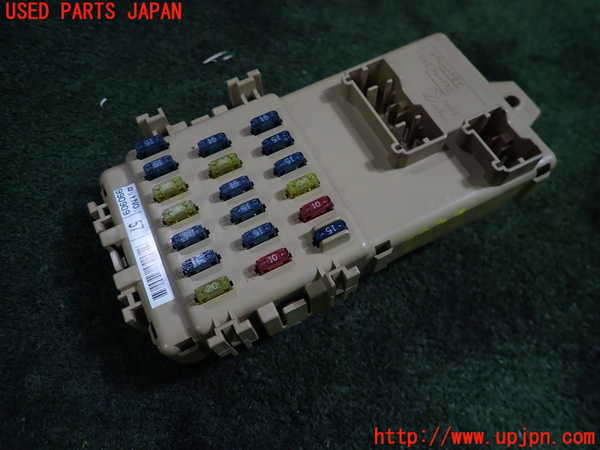 1UPJ-23226742]インプレッサワゴン WRX-STi(GF8)ヒューズボックス2 中古_m0001.jpg