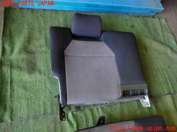 5UPJ-23227405]インプレッサワゴン WRX-STi(GF8)右リアシート 中古_m0002.jpg