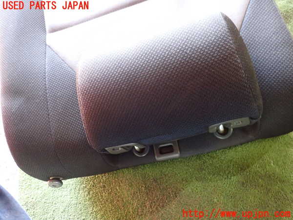 5UPJ-23227435]インプレッサワゴン WRX-STi(GF8)左リアシート 中古_m0004.jpg