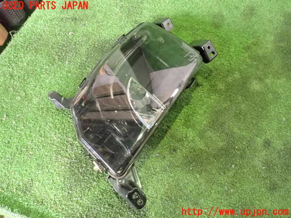 2UPJ-23241180]テスラ・モデル S(SL1S2A)右フォグ 中古_m0001.jpg
