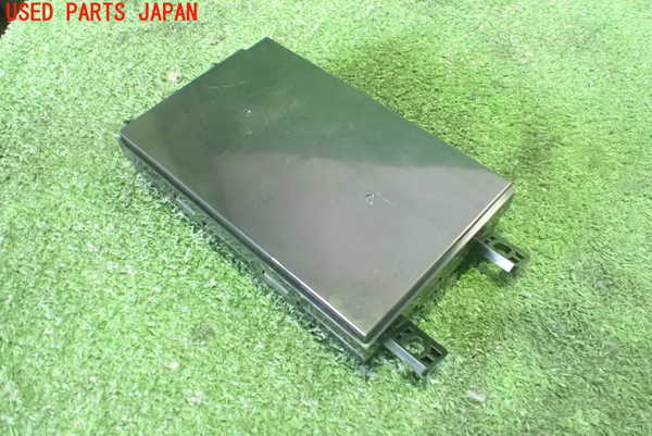 2UPJ-23246150]テスラ・モデル S(SL1S2A)コンピューター5 中古_m0002.jpg