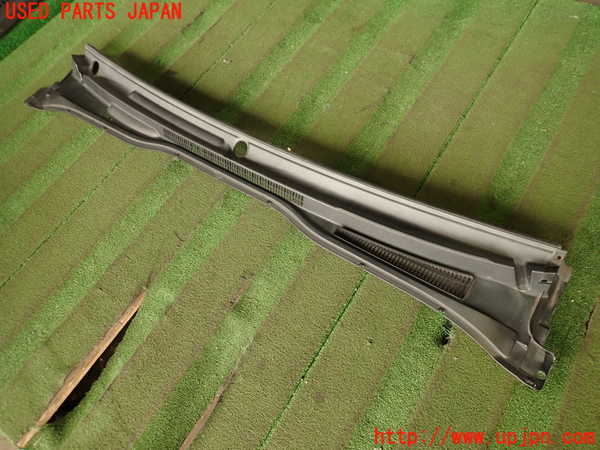 2UPJ-23251190]ハイラックスサーフ(TRN215W)カウルトップ 中古_m0001.jpg