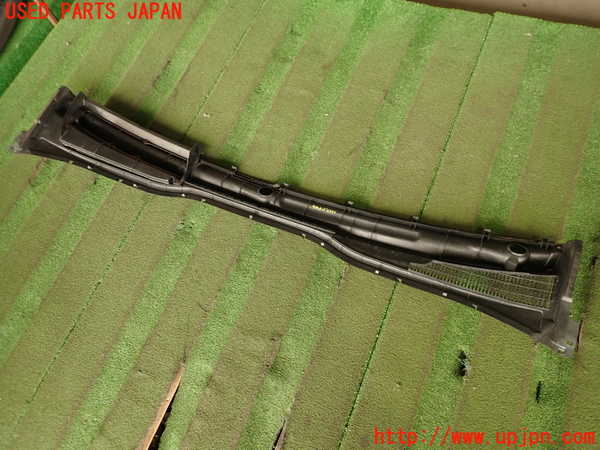 2UPJ-23251190]ハイラックスサーフ(TRN215W)カウルトップ 中古_m0005.jpg