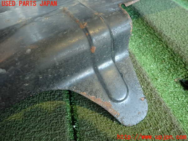 2UPJ-23252170]ハイラックスサーフ(TRN215W)エンジンアンダーカバー 中古_m0003.jpg