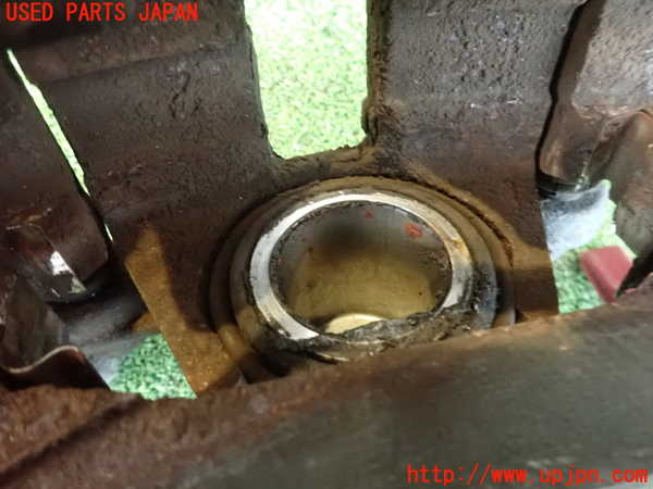 2UPJ-23254090]ハイラックスサーフ(TRN215W)右リアキャリパー 中古_m0004.jpg