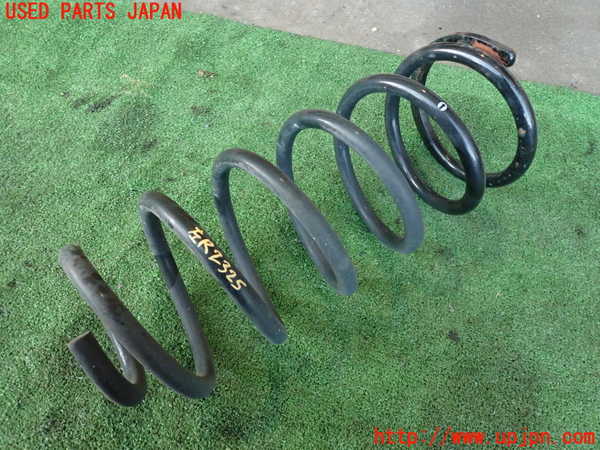 2UPJ-23255105]ハイラックスサーフ(TRN215W)左リアスプリング 中古_m0001.jpg