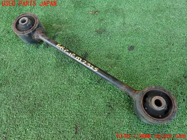 2UPJ-23255146]ハイラックスサーフ(TRN215W)右リアアッパーアーム1 中古_m0001.jpg