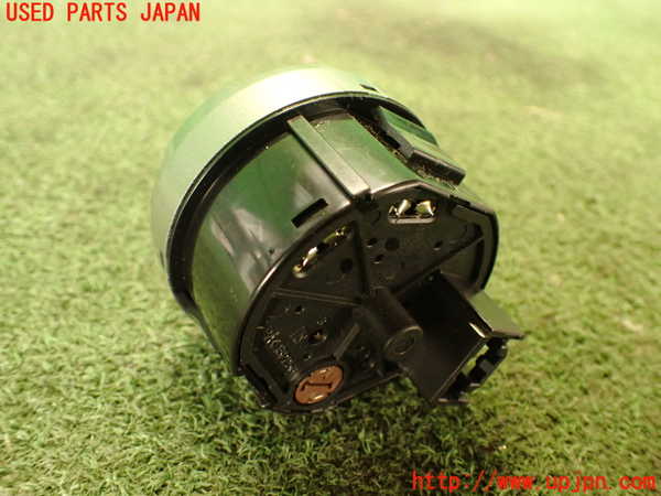 2UPJ-23256306]ハイラックスサーフ(TRN215W)スイッチ1 (トランスファー切替) 中古_m0002.jpg