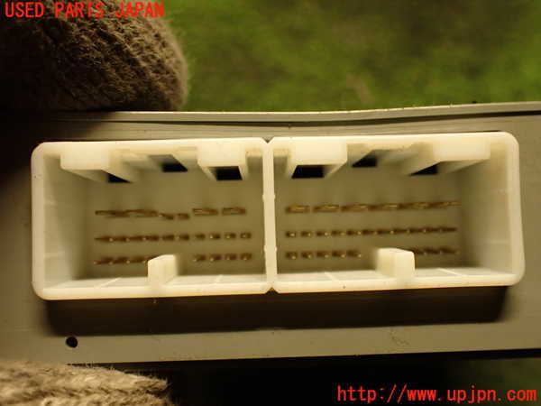 2UPJ-23256146]ハイラックスサーフ(TRN215W)コンピューター1 ((4WD CONTROL)) 中古_m0003.jpg