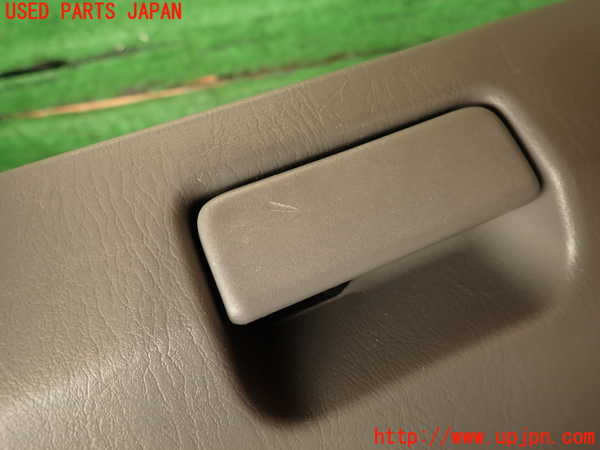 2UPJ-23257516]ハイラックスサーフ(TRN215W)グローブボックス1 中古_m0002.jpg