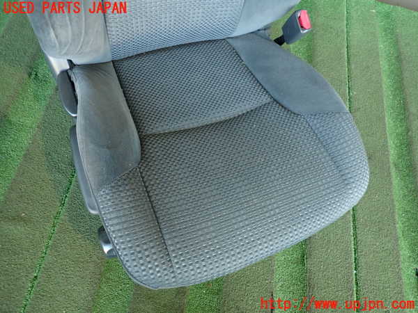 2UPJ-23257035]ハイラックスサーフ(TRN215W)運転席シート 中古_m0002.jpg