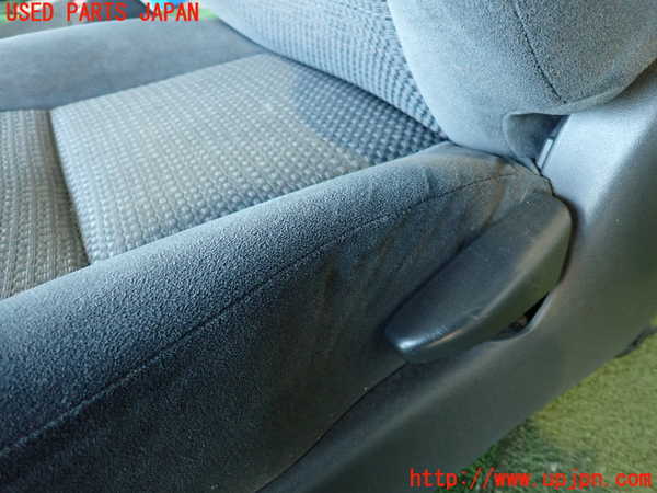 2UPJ-23257065]ハイラックスサーフ(TRN215W)助手席シート 中古_m0003.jpg