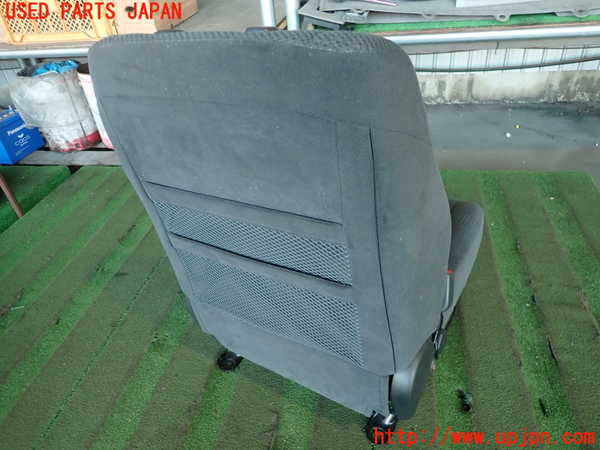 2UPJ-23257065]ハイラックスサーフ(TRN215W)助手席シート 中古_m0004.jpg