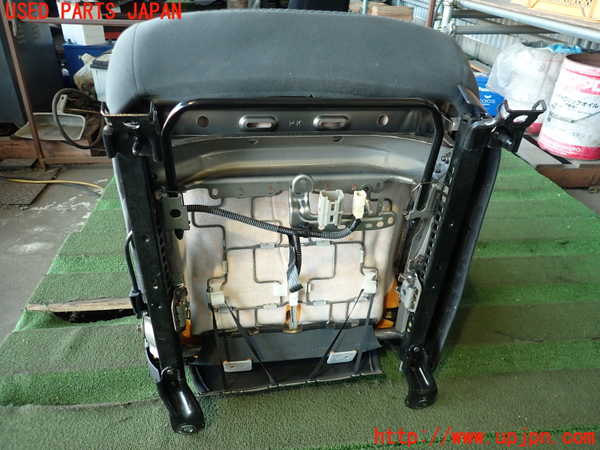 2UPJ-23257065]ハイラックスサーフ(TRN215W)助手席シート 中古_m0005.jpg
