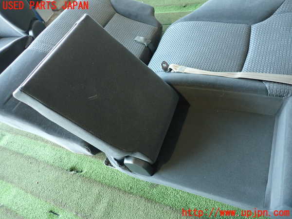 2UPJ-23257145]ハイラックスサーフ(TRN215W)右2列目シート 中古_m0003.jpg