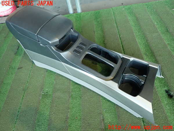 2UPJ-23257540]ハイラックスサーフ(TRN215W)センターコンソール 中古_m0001.jpg