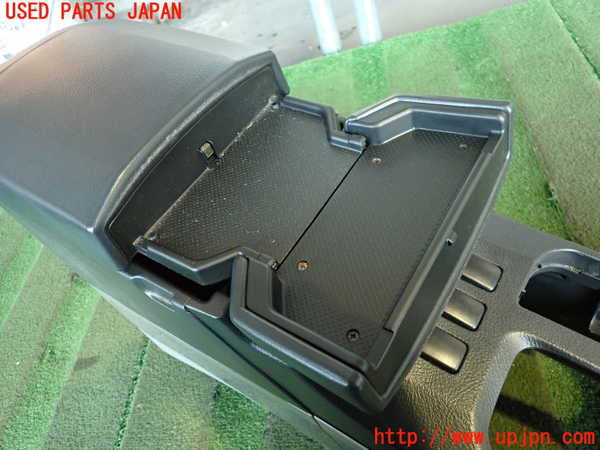 2UPJ-23257540]ハイラックスサーフ(TRN215W)センターコンソール 中古_m0002.jpg